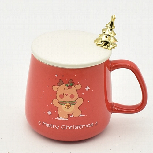 Χριστουγεννιάτικη κούπα κόκκινη μικρό ελαφάκι λευκό καπάκι και και χρυσό κουταλάκι σε σχήμα δέντρο