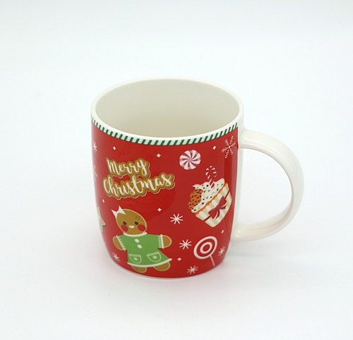 Χριστουγεννιάτικη κόκκινη κούπα με gingerbreads