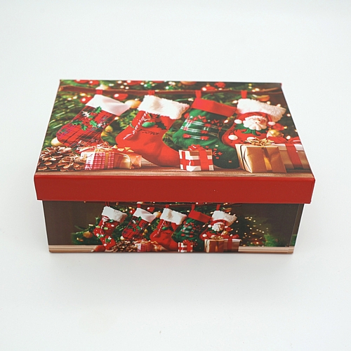 Χριστουγεννιάτικο Κουτί Δώρου με Κάλτσες & Δώρα