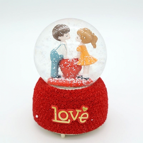 Γυάλα Χιονόσφαιρα Love 10cm 