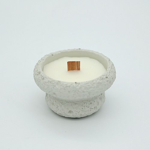 Φυτικό Αρωματικό Κερί με σόγια σε τσιμεντένια βάση και ξύλινο φυτίλι