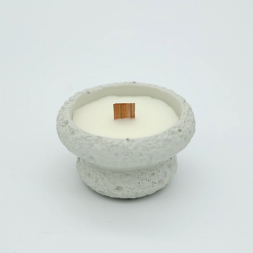 Φυτικό Αρωματικό Κερί με σόγια σε τσιμεντένια βάση και ξύλινο φυτίλι