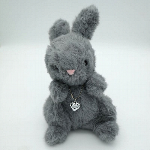 Λούτρινος Γκρι Λαγός με Καρδούλα – 25cm