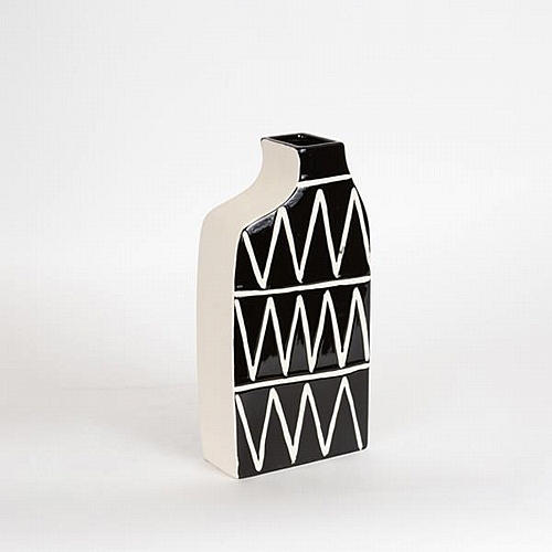 ΒΑΖΟ ΚΕΡΑΜΙΚΟ ΜΑΥΡΟ ΜΕ ΛΕΥΚΕΣ ΓΡΑΜΜΕΣ 14x6.5x29cm